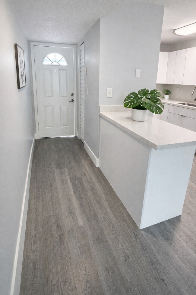 Photo - 10000 NW 80th Ct