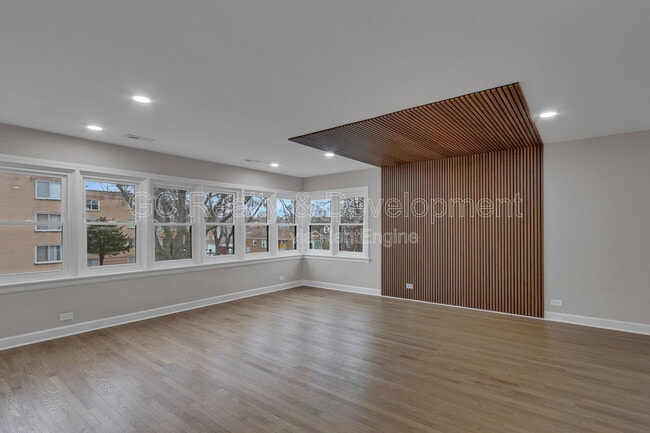 Photo - 6304 N Troy St Unit 2