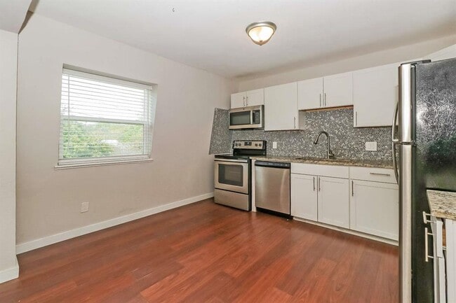 Photo - 7202 Twin Crest Dr