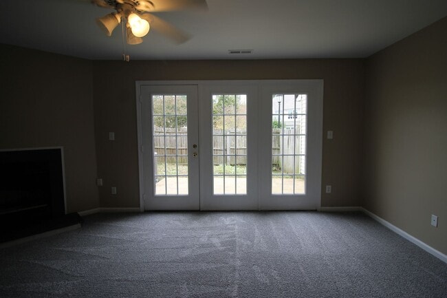 Photo - Updated 2 Bed/ 2.5 Bath