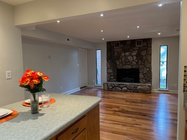 Photo - 957 Banyan Dr