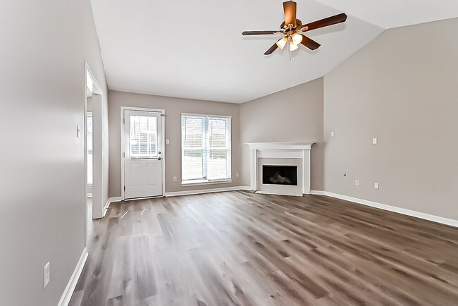 Photo - 1670 Timber Creek Dr