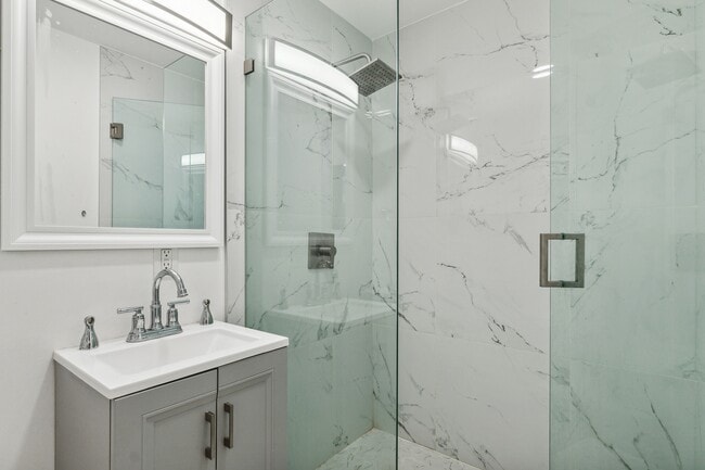 Photo - 8020 Crespi Blvd Unit # 2