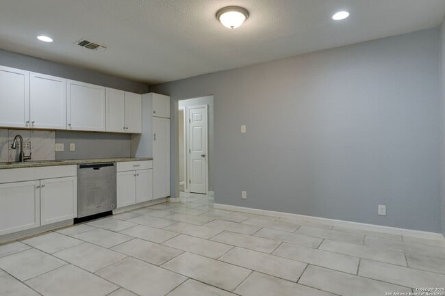 Photo - 4342 Lehman Dr
