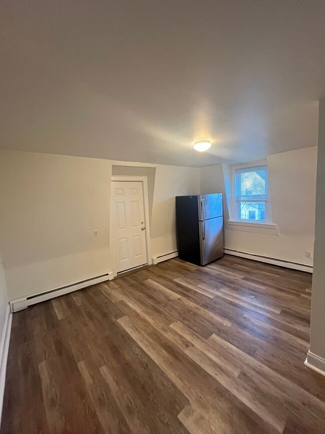 Photo - 355 Washington St Unit 3