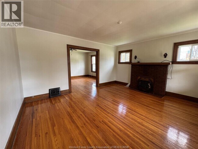 Photo - 290 Vista Pl