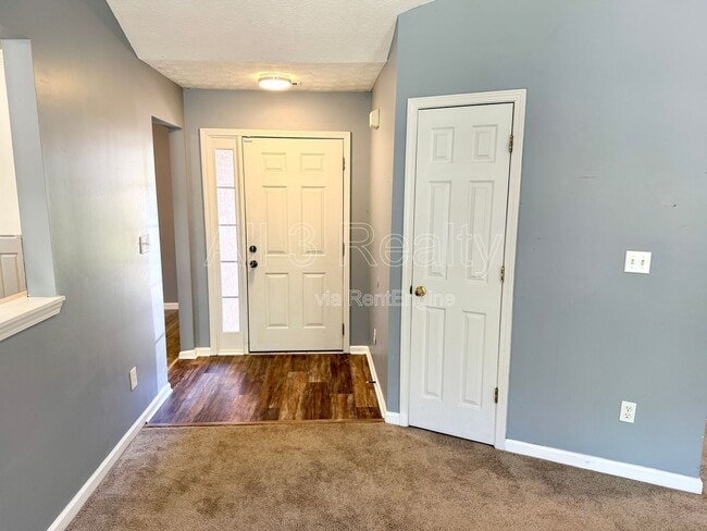 Photo - 11166 Knotty Pine Pl