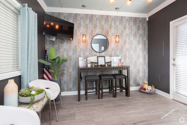 Leasing Office