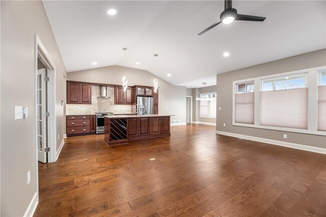 Photo - 1352 Creeks Edge Dr