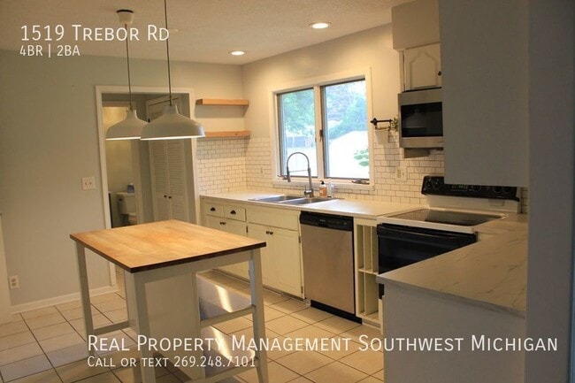Photo - 1519 Trebor Rd