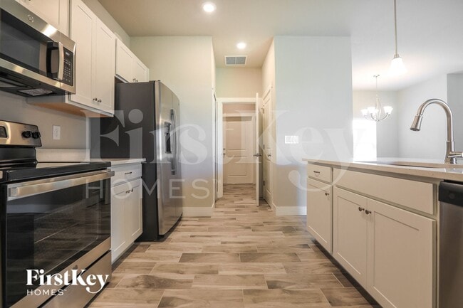 Photo - 5139 Cromey Rd