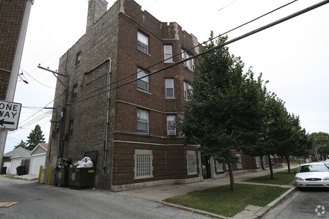 1415 W 80th