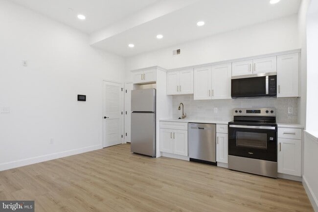 Photo - 100 W Front St Unit 1A