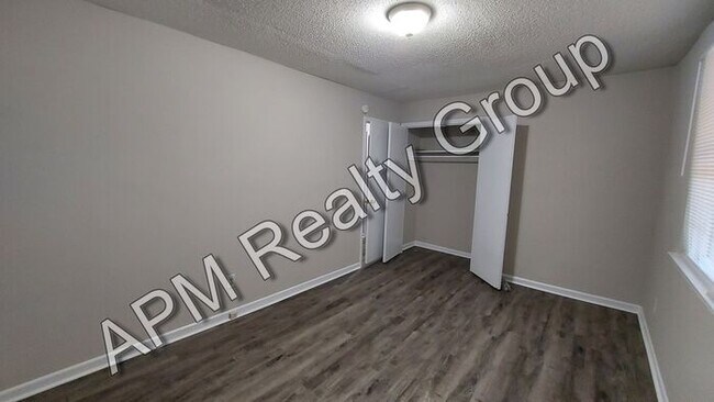 Three bedroom home off Wilson Blvd. - Three bedroom home off Wilson Blvd.