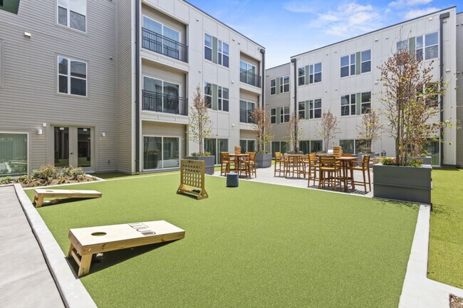 601 W 9th St Unidad SI ID1373717P