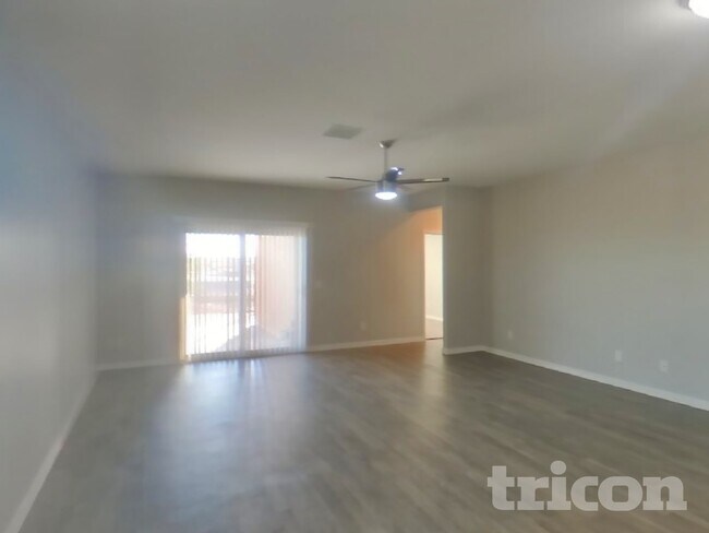 Photo - 19401 N Nocera Rd