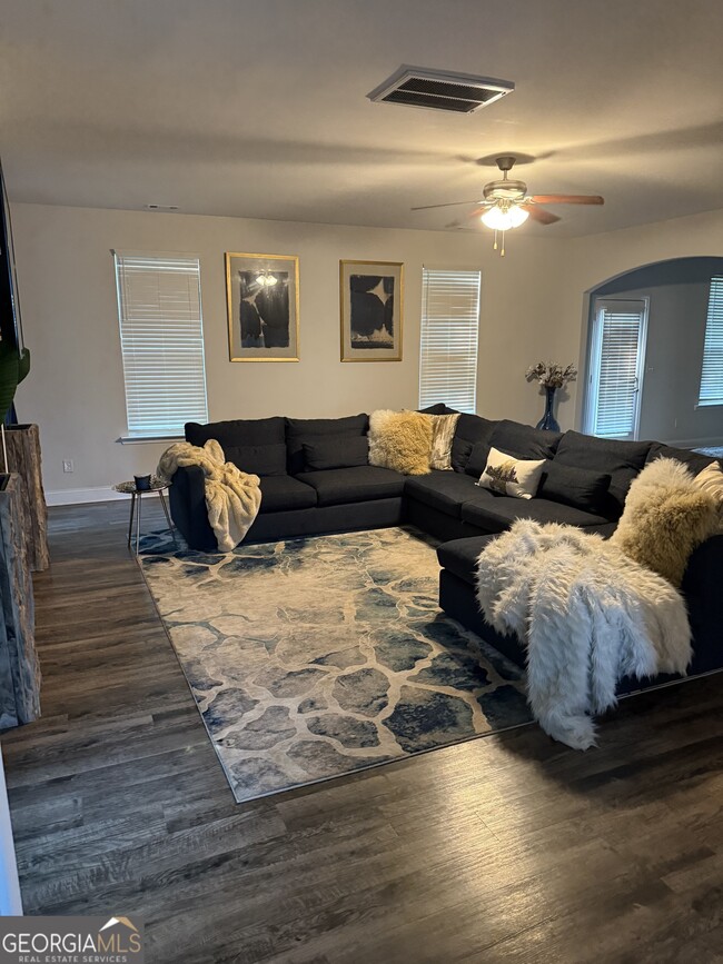 Photo - 232 Sophie Cir