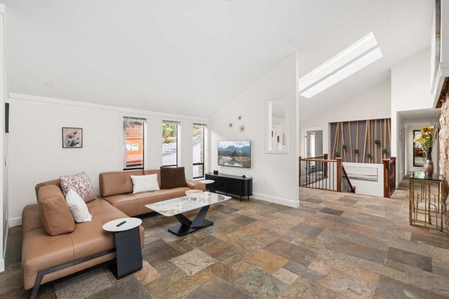 Photo - 1521 Chartwell Dr Unit SI ID1542720P