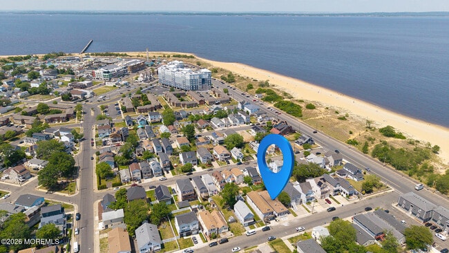 Photo - 19 Bayview Ave