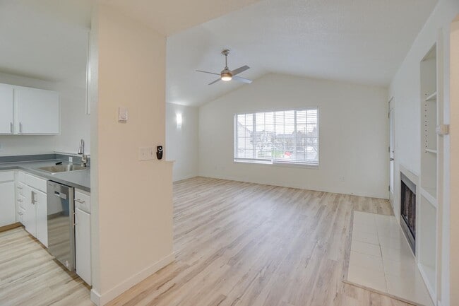 Photo - White Peaks Townhomes