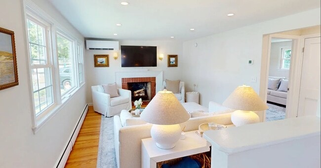 Photo - 161 Wayside Rd