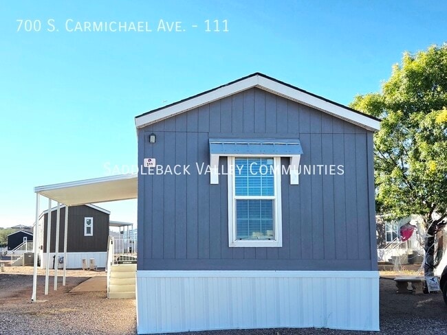 Building Photo - 700 S Carmichael Ave