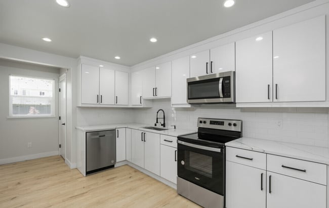 Photo - 3408-3412 Northwest, 3 Beds, 2.5 Bath & 4 ...