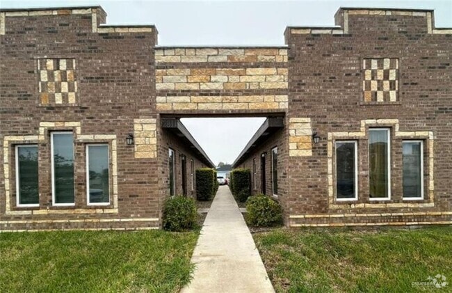 Building Photo - 2811 Primrose Ave Unit C Rental