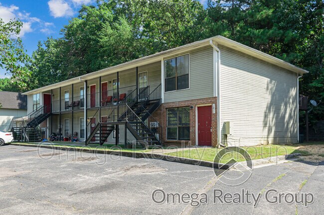 Building Photo - 1811 Carson Rd Unit Apt 2