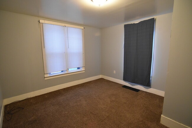 Photo - 87 Clinton Ave Unit 1