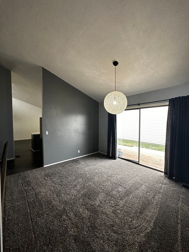 Photo - Wonderful Single-Family Home in The Highla...