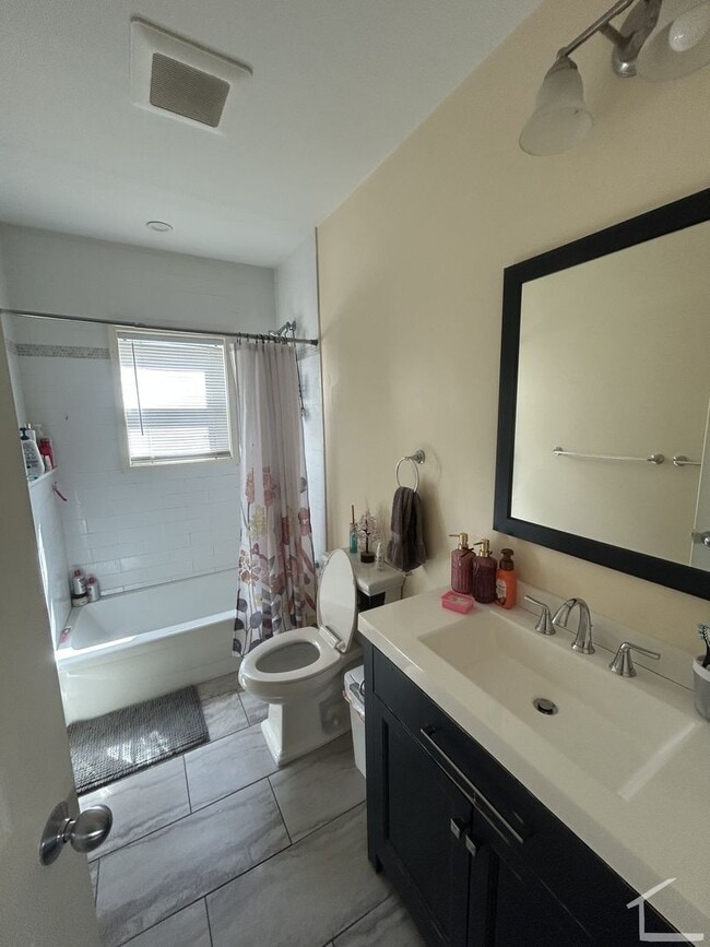 Photo - Nicely updated 3 bedroom unit in Brighton