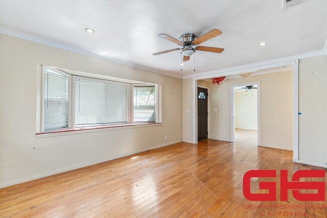 Photo - Del Vina Apts