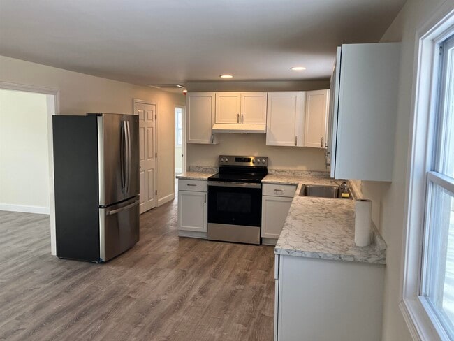 Photo - 6 Willowbrook Dr