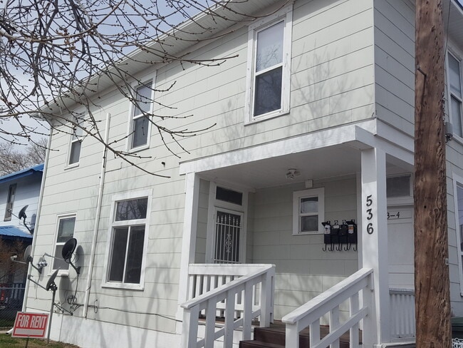Building Photo - 536 W Bonneville St Unit 3