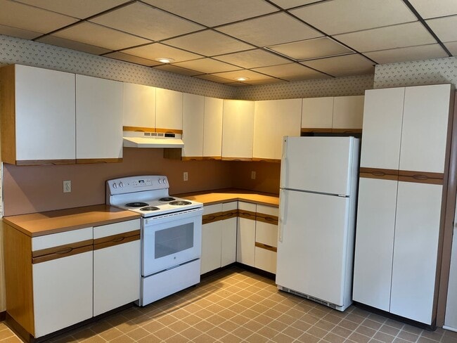 Photo - 940 Woodlawn St Unit First Floor