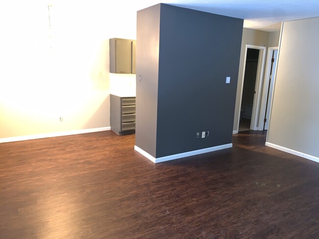 Photo - Shai Lynn Apartments