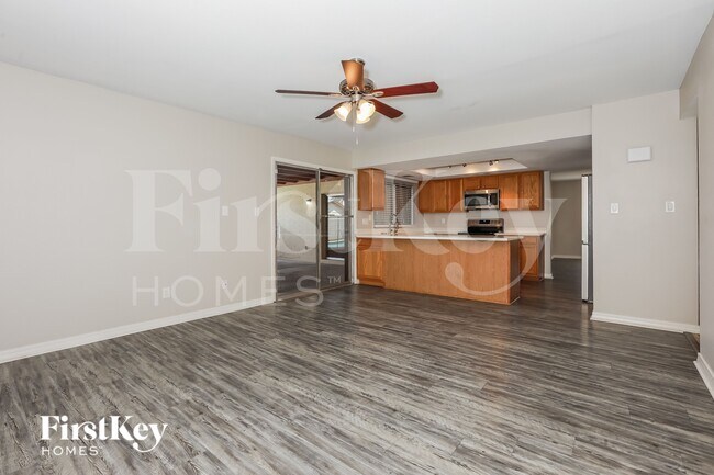 Photo - 1748 W Monte Ave