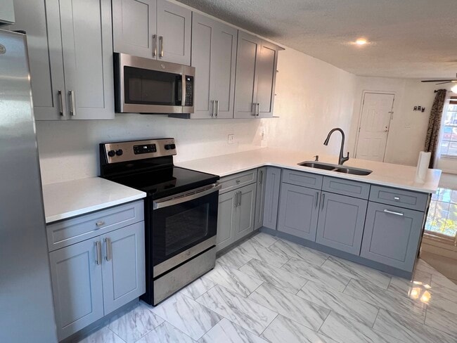 Building Photo - 3651 N Goldenrod Rd Unit Winter park