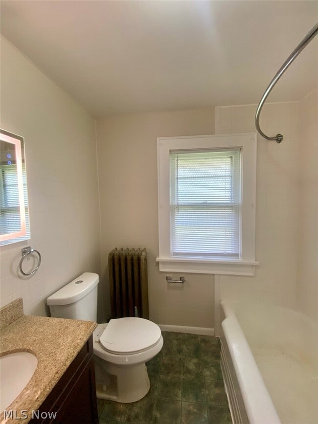 Photo - 179 Oakdale Ave