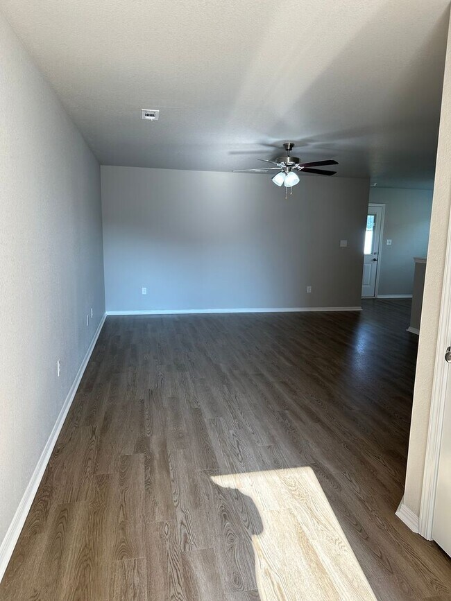 117 Logan Dr