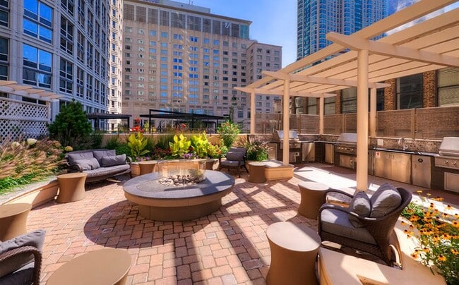 Photo - 55 E Erie St