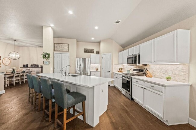 Building Photo - 4221 N Summercrest Loop Rental