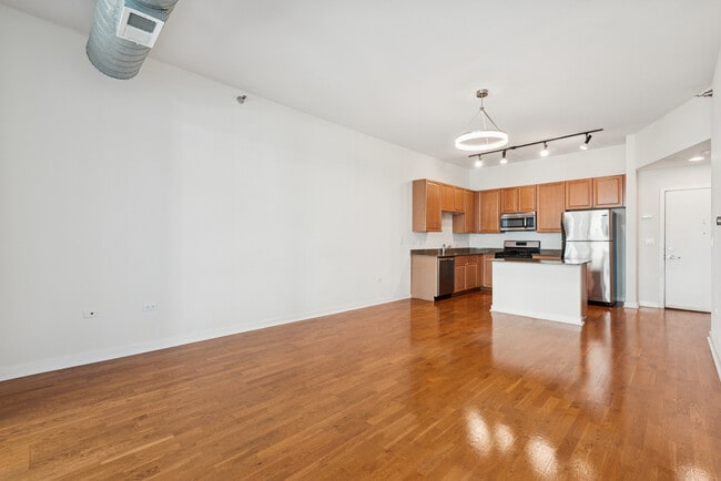 Photo - 901 W Madison St Unit 505