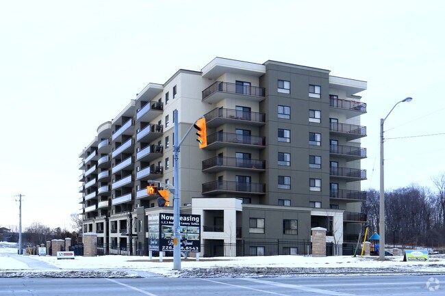 Building Photo - Lexington Grand