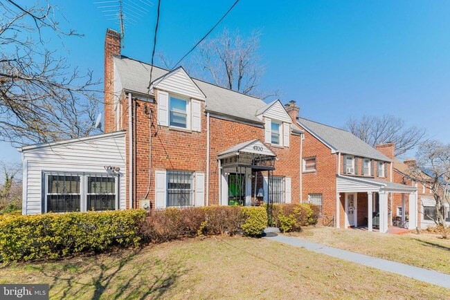 Photo - 4700 Southern Ave SE