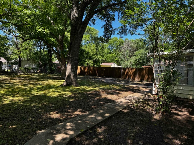 Photo - 321 Alexander Ave