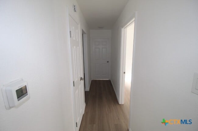 Building Photo - 1003 Estelle Ave Rental
