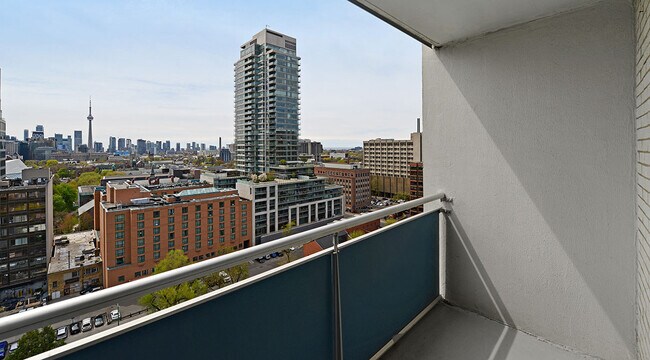 Building Photo - Prince Arthur Unit 01205