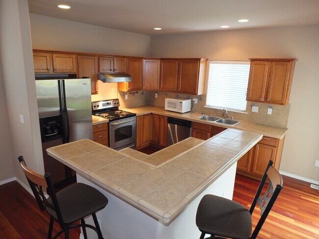 Photo - 3 bedroom 2.5 Bath House in Stanwood!